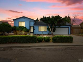 5 Normandy Cir, Pueblo, CO 81001