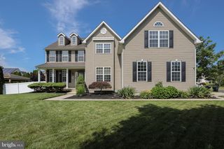 804 Monet Ct, Williamstown, NJ 08094