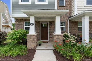 605 Jenny Way #12, Brighton, MI 48116