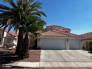 1910 Guinn Dr, Henderson, NV 89074