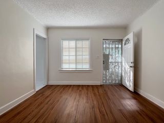 1164 N  Loma Vista Dr, Long Beach, CA 90813