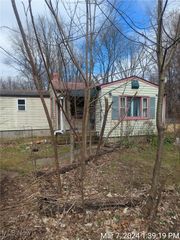 6411 River Rd, Madison, OH 44057