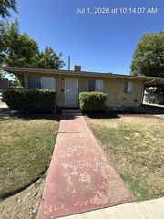 301 W  Murray Ave #301, Visalia, CA 93291