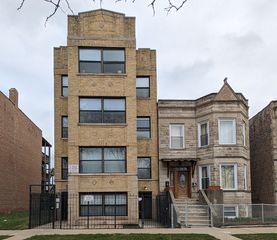 341 S  Trumbull Ave, Chicago, IL 60624