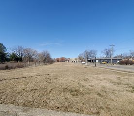203 S  Main St, Three Rivers, MI 49093