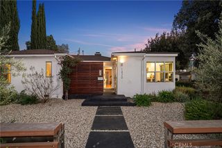 1320 W  Oak St, Burbank, CA 91506