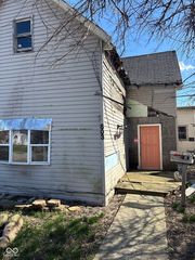 803 N  13th St, Elwood, IN 46036