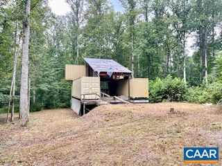 2 Keasley Ln, Stanardsville, VA 22973