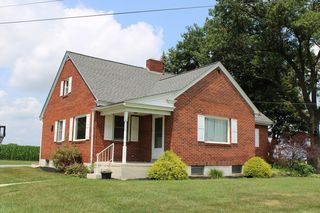 122 Voganville Rd, New Holland, PA 17557