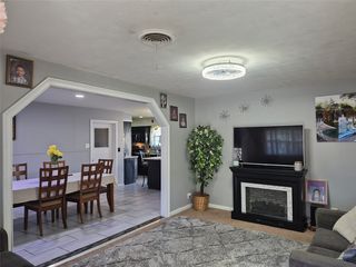 1737 W  Parnell St, Denison, TX 75020