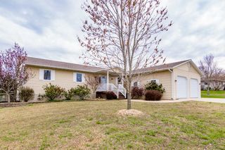 400 Ridgeview Dr, Ridgedale, MO 65739