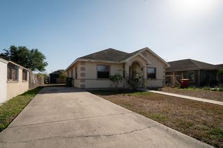 6912 Laguna De Palmas Dr, Brownsville, TX 78526
