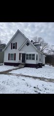 806 S  Eaton St, Albion, MI 49224
