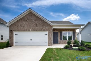 327 Emma Way, New Market, AL 35761