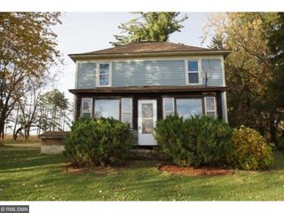 6677 400th St, Dennison, MN 55018