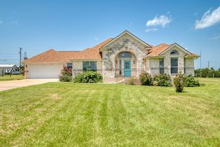341 Brown Rd, Mc Dade, TX 78650