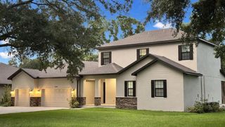 2730 Robertson Trl, Lutz, FL 33559