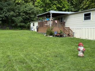 2 Walnut, Milton, NY 12547