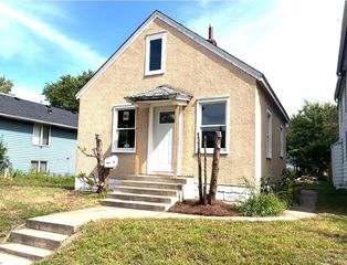 1523 4th St NE, Minneapolis, MN 55413