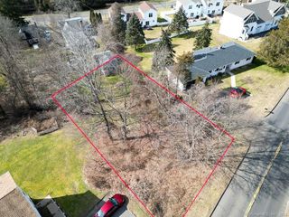 Saybrook Rd, Middletown, CT 06457
