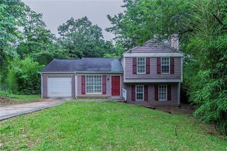 4634 Garden Hills Dr, Stone Mountain, GA 30083