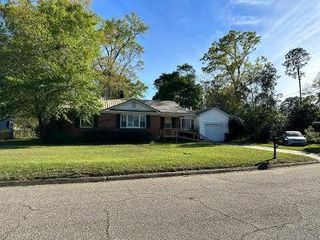 105 Lamont Cir, Dothan, AL 36303