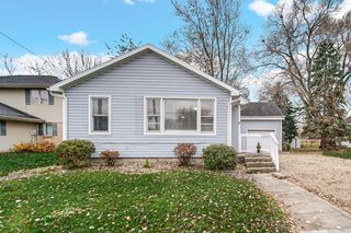 2612 Hart Rd, Highland, IN 46322