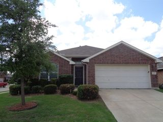 401 Fireberry Dr, Fate, TX 75087