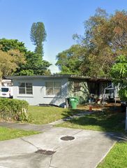 685 Curtiss Dr #685, Opa Locka, FL 33054