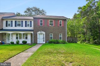 8910 Fairhaven Ave, Upper Marlboro, MD 20772