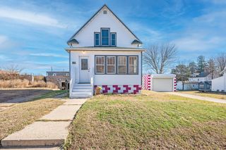 209 S  Main St, Fairmont, MN 56031