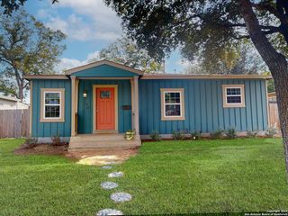 134 NEW HAVEN DR, San Antonio, TX 78209