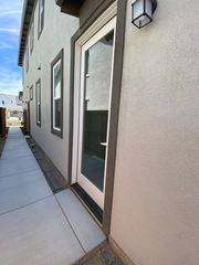 3170 Garden Farms Ave #1, Lathrop, CA 95330