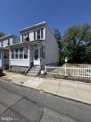135 Westminster St, Gloucester City, NJ 08030