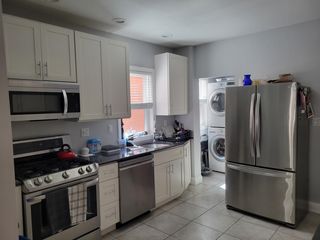 6 Peirce Ave, Everett, MA 02149