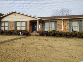 701 Gene Rose St, Sylacauga, AL 35151
