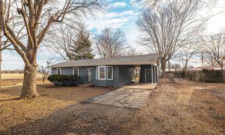 1 Marion Dr, Saint James, MO 65559