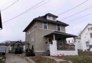 1206 S  Fruit Ave, Freeport, IL 61032