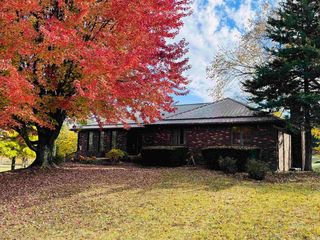 1923 E  Timberline Cir S, Warsaw, IN 46582