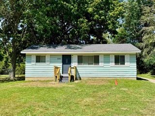 3360 Walton Ave, Flint, MI 48504
