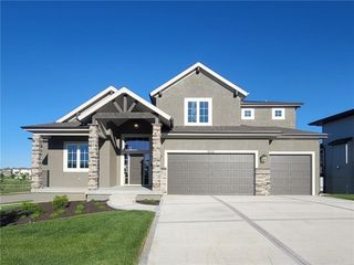 18221 Oakmont St, Overland Park, KS 66013