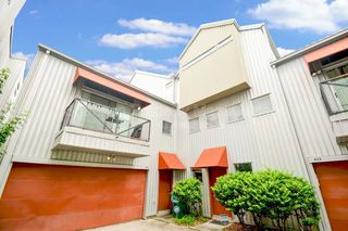 822 Ruthven St, Houston, TX 77019