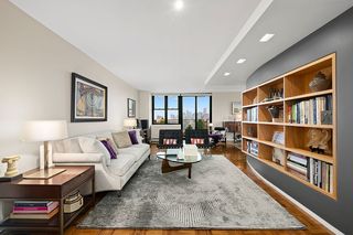 201 E  17th St #29C, New York, NY 10003