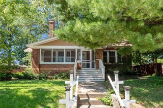 835 Forest Ave, Belleville, IL 62220