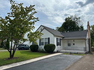 3319 Clearview St, Knoxville, TN 37917