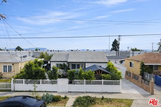 10554 Lanark St, Sun Valley, CA 91352