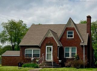 513 S  Main St, Charleston, MO 63834
