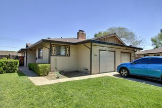 7329-7327 Berna Way, Sacramento, CA 95823