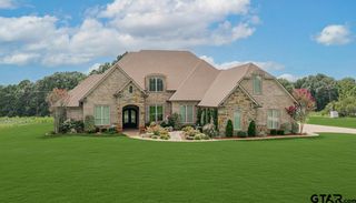 200 Weldon Ln, Longview, TX 75605