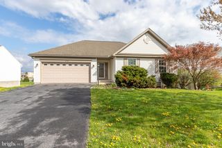 490 Hawknest Rd, State College, PA 16801
